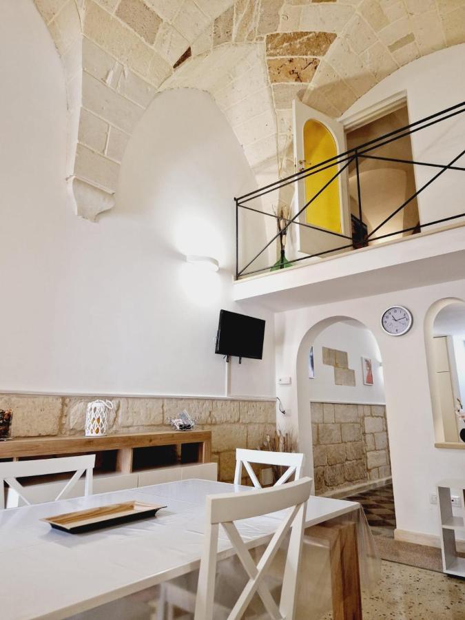 Casa Dante Deliziosa Casa A Due Passi Dal Centro Villa เลชเช ภายนอก รูปภาพ
