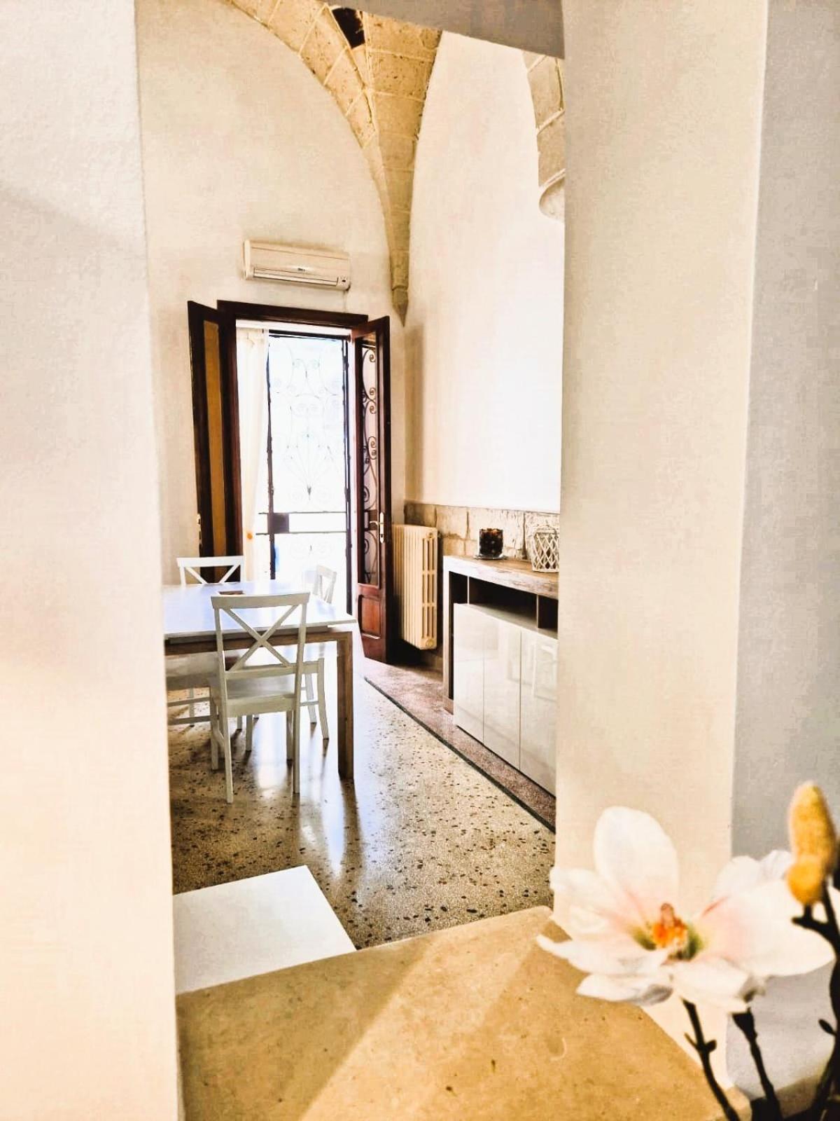 Casa Dante Deliziosa Casa A Due Passi Dal Centro Villa เลชเช ภายนอก รูปภาพ