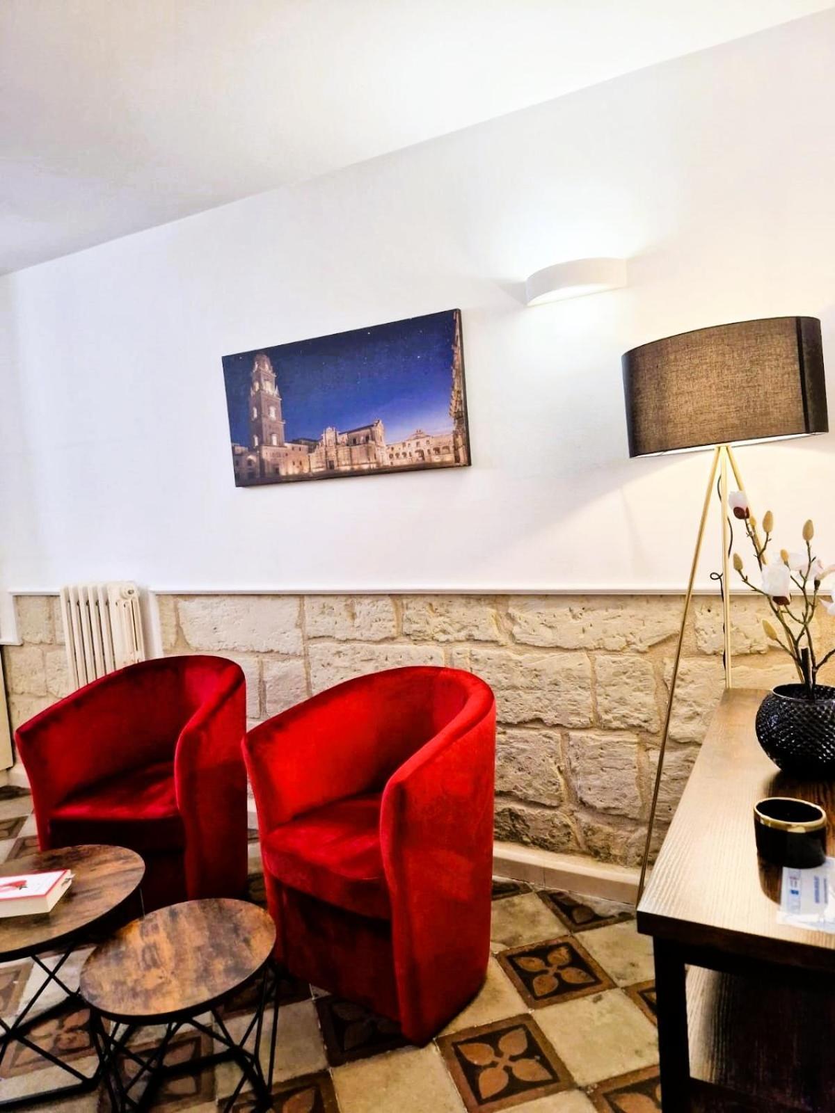 Casa Dante Deliziosa Casa A Due Passi Dal Centro Villa เลชเช ภายนอก รูปภาพ