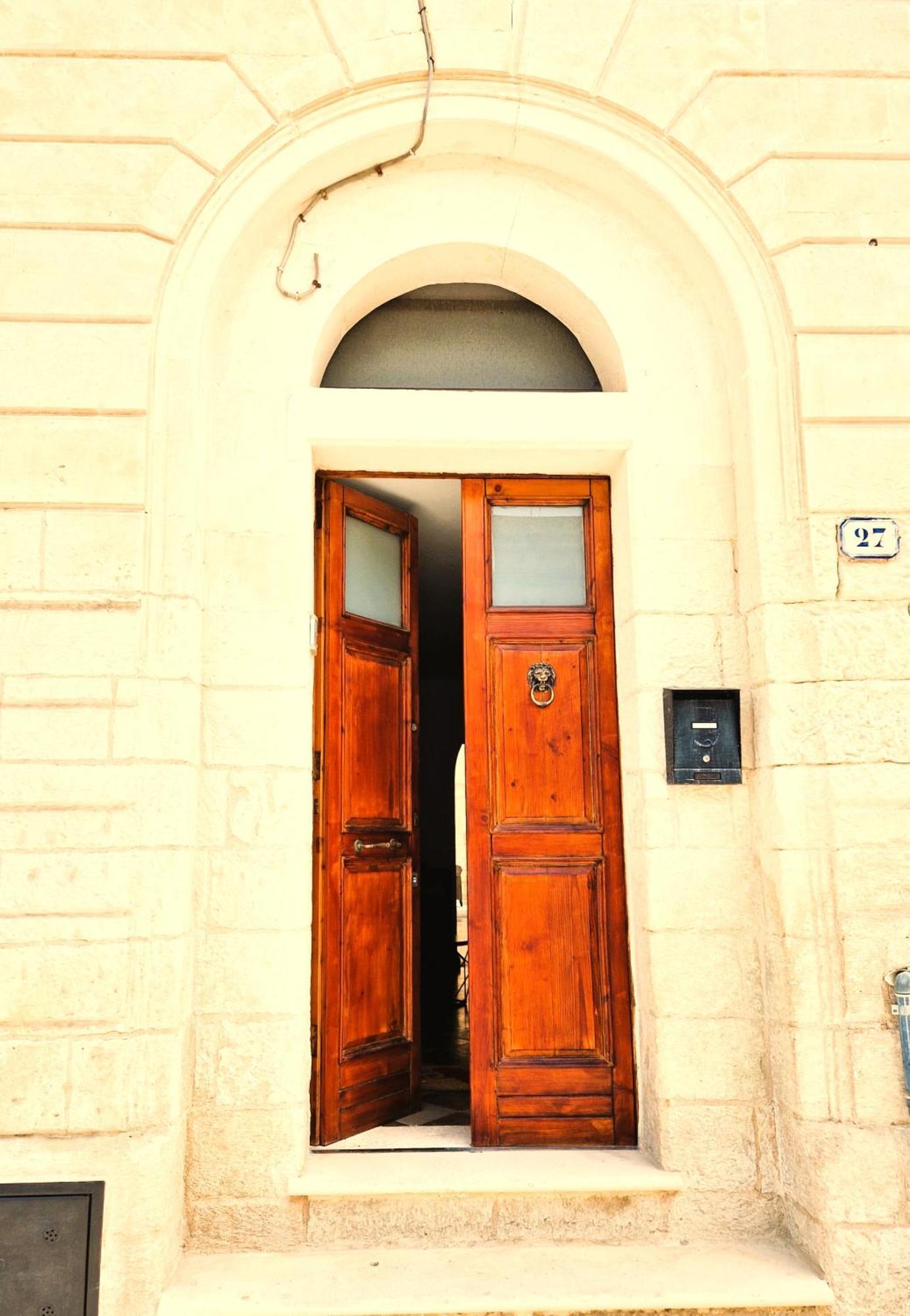 Casa Dante Deliziosa Casa A Due Passi Dal Centro Villa เลชเช ภายนอก รูปภาพ