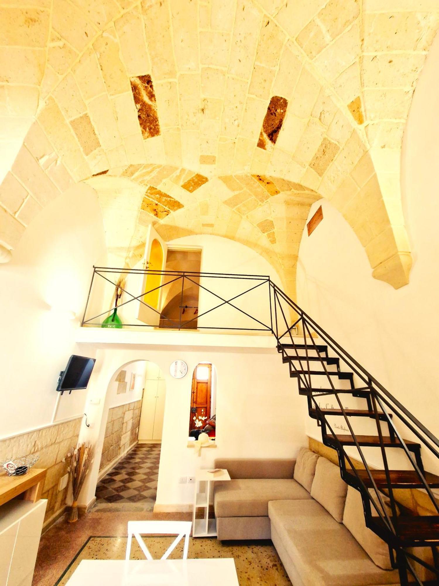 Casa Dante Deliziosa Casa A Due Passi Dal Centro Villa เลชเช ภายนอก รูปภาพ